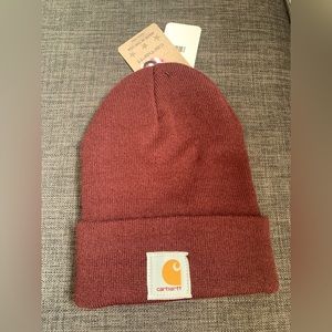 Carharrt Beanie Men/Women NWT Brand New in Maroon color